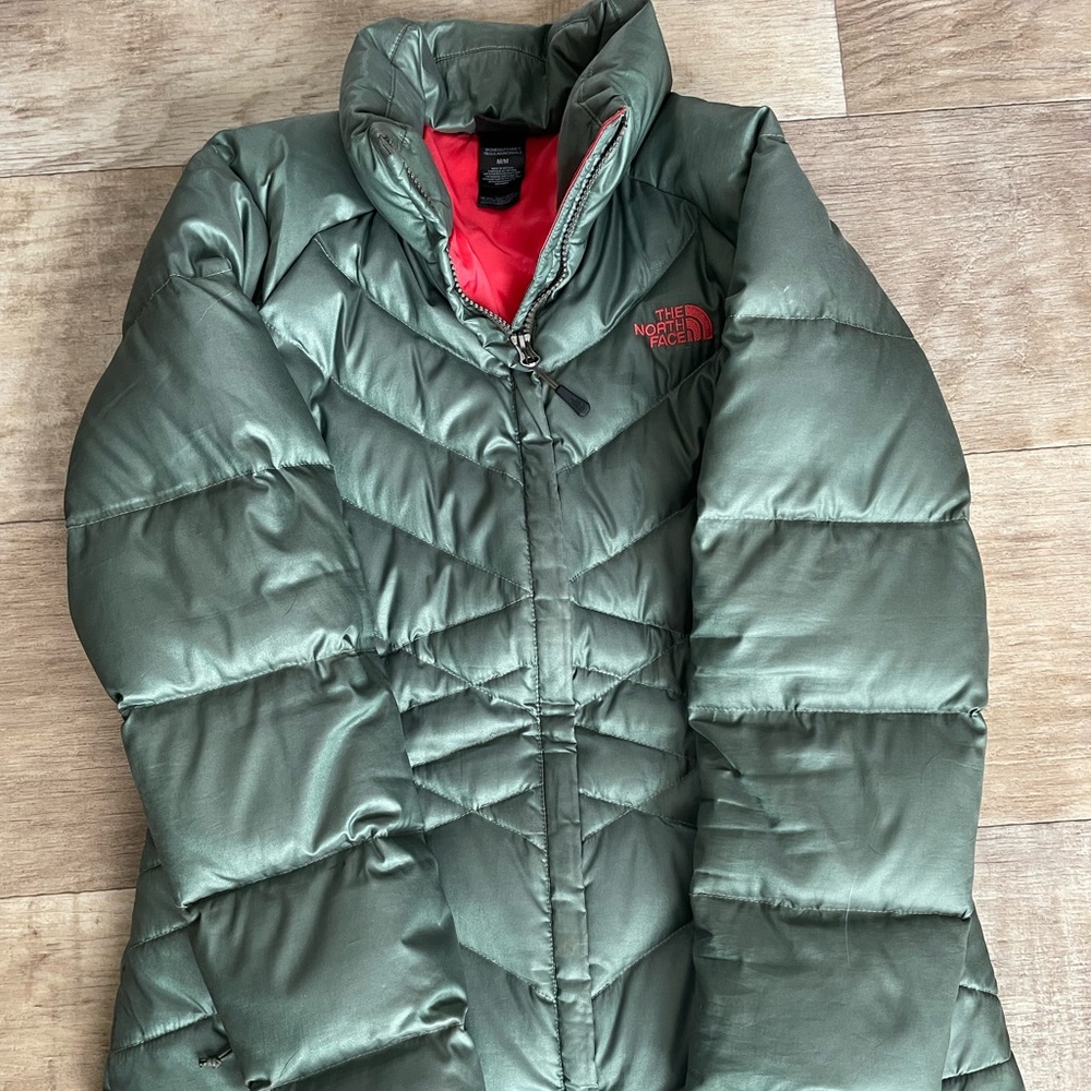 Woman’s jacket The North Face sz Med.